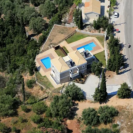 Vera * Áyios Nikítas