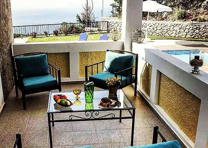 Vera Tatil Evi *
