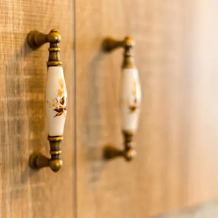 Vera Áyios Nikítas